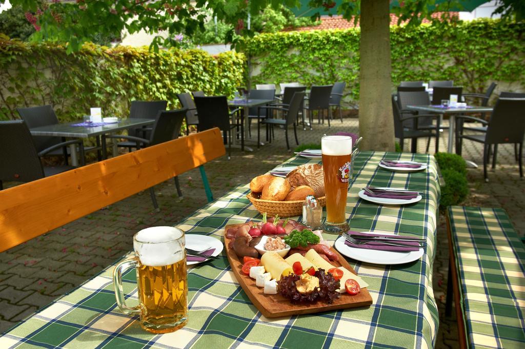 Gasthof Gigl Neustadt an der Donau Esterno foto