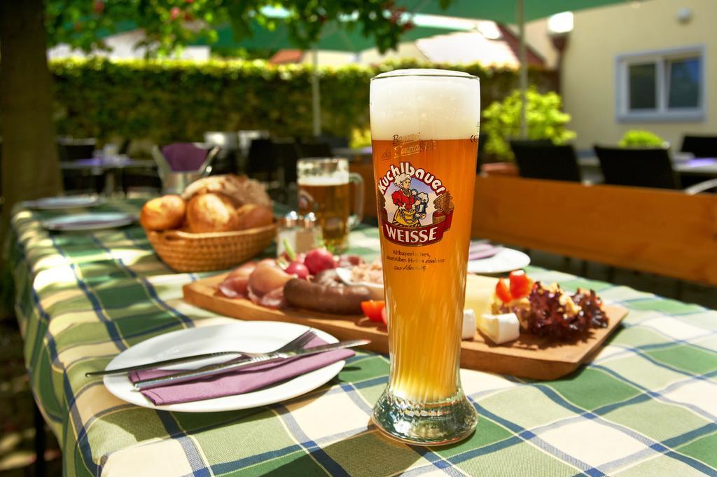 Gasthof Gigl Neustadt an der Donau Esterno foto