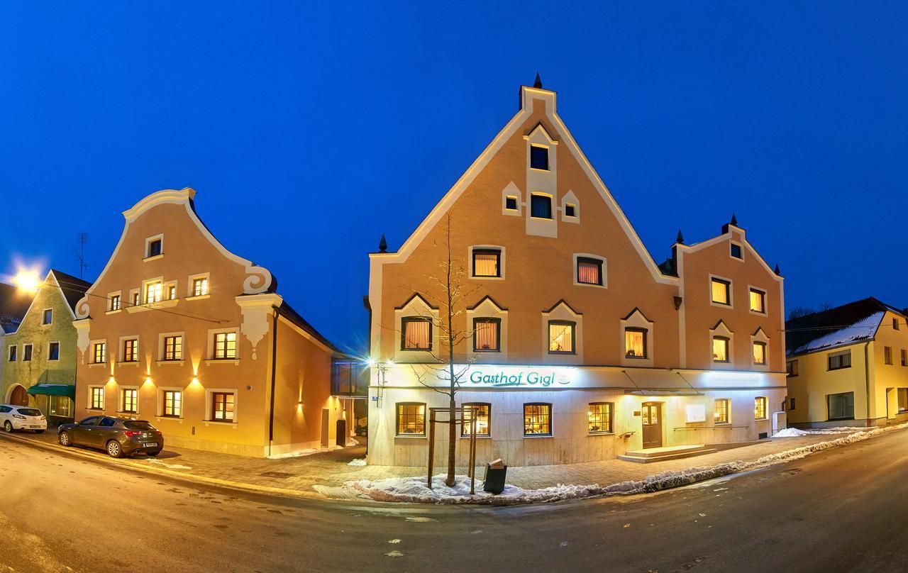 Hotel Gasthof Gigl Neustadt an der Donau Esterno foto